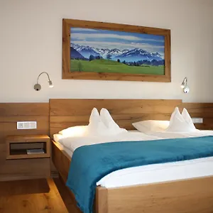 https://hotel-gasthof-adler-oberstdorf.com-bavaria.com